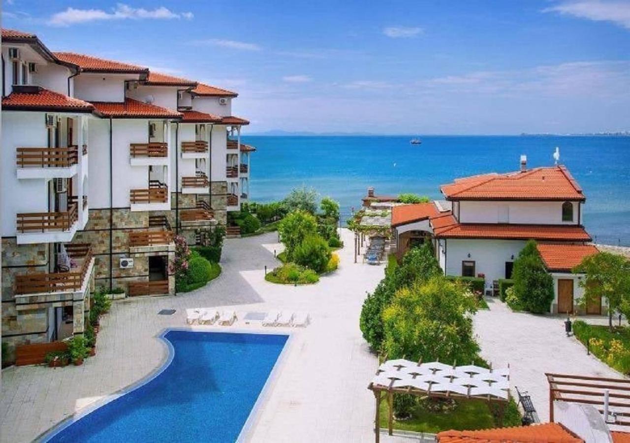 Robinson Beach Apartments 埃勒尼特 外观 照片