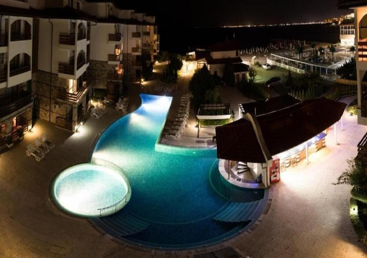 Robinson Beach Apartments 埃勒尼特 外观 照片