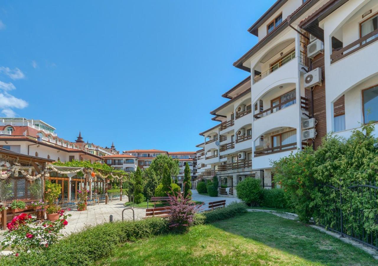 Robinson Beach Apartments 埃勒尼特 外观 照片