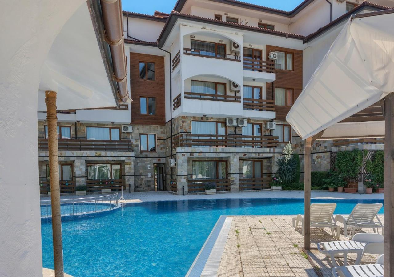 Robinson Beach Apartments 埃勒尼特 外观 照片