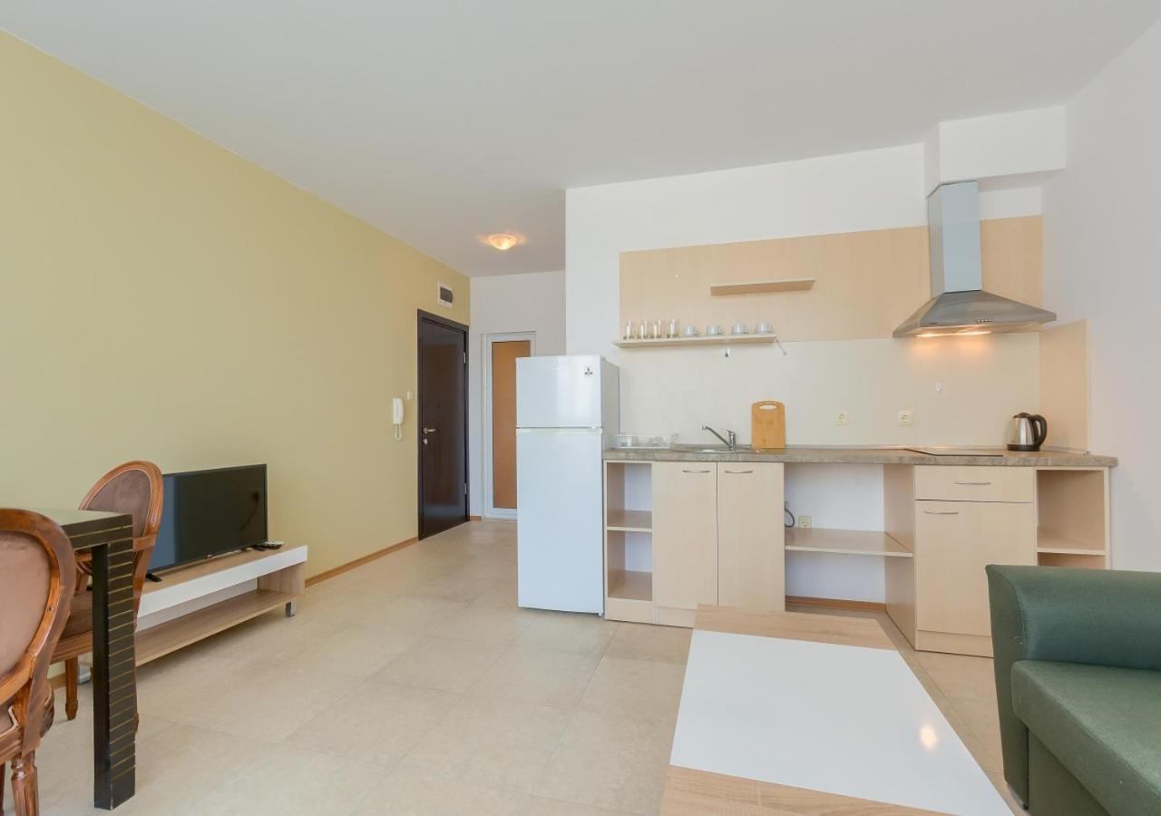 Robinson Beach Apartments 埃勒尼特 外观 照片