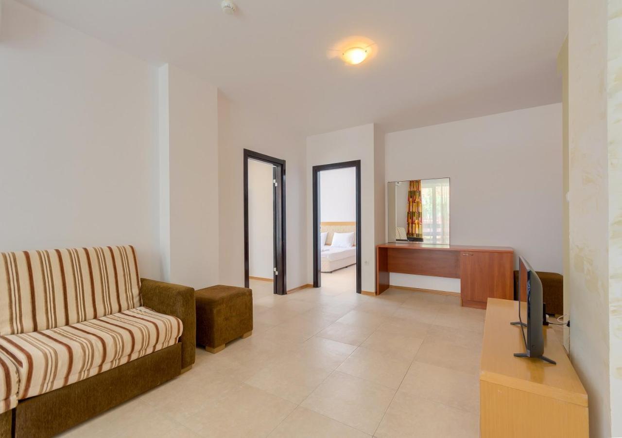 Robinson Beach Apartments 埃勒尼特 外观 照片