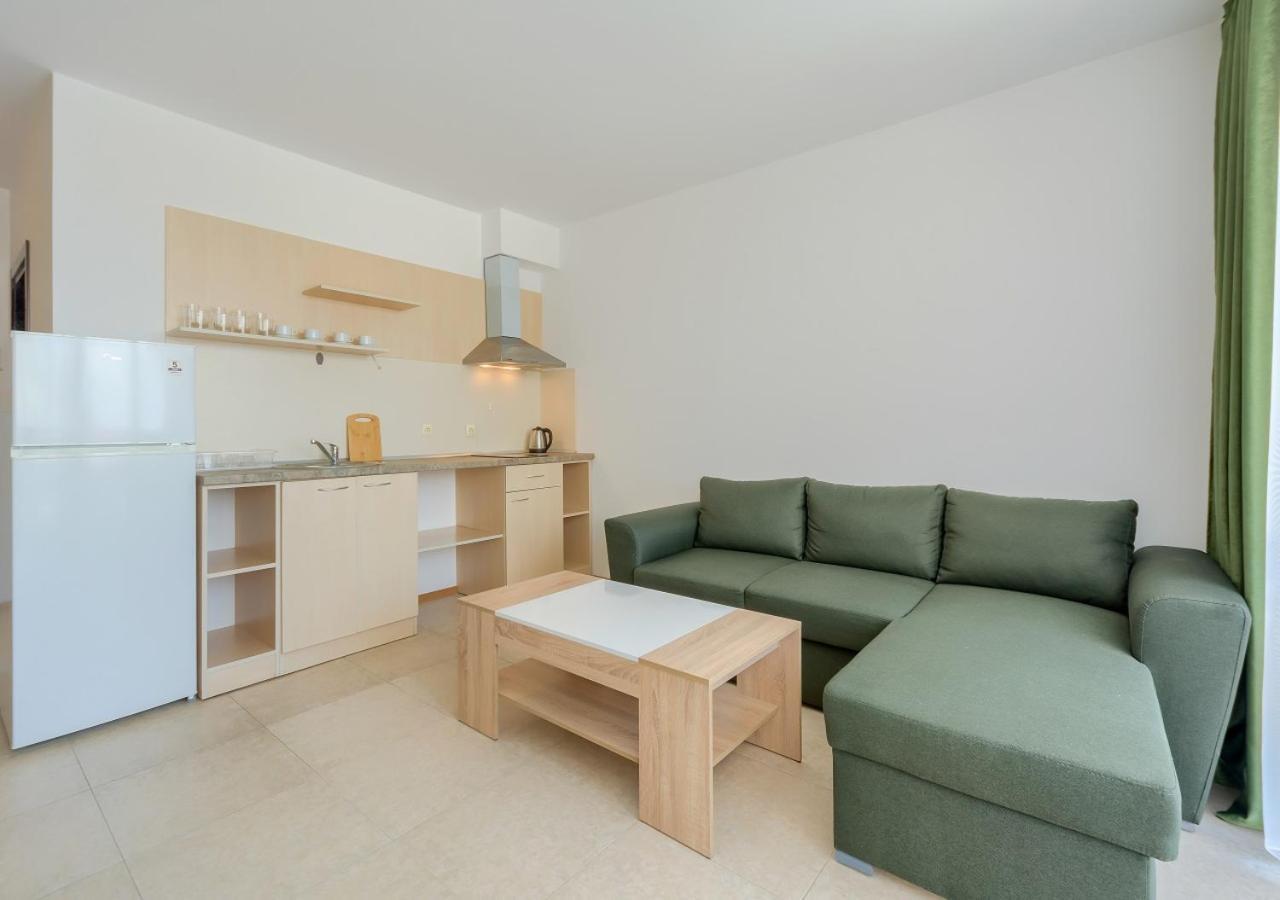 Robinson Beach Apartments 埃勒尼特 外观 照片