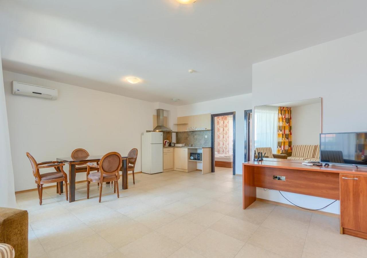 Robinson Beach Apartments 埃勒尼特 外观 照片